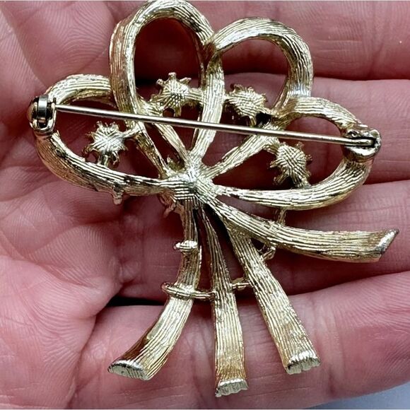 Vintage Gold Tone Purple Rhinestone Ribbon Brooch Pin, 2" - Picture 3 of 3